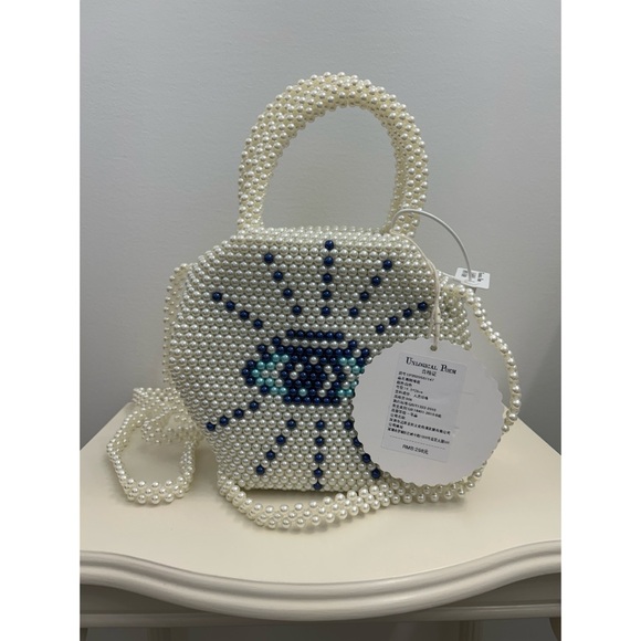 NWT Unlogical Poem Beaded Bag - Picture 2 of 3